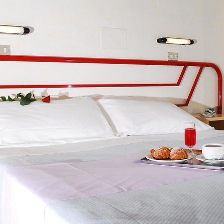 Florida Park Hotel Bellaria-Igea Marina Værelse billede